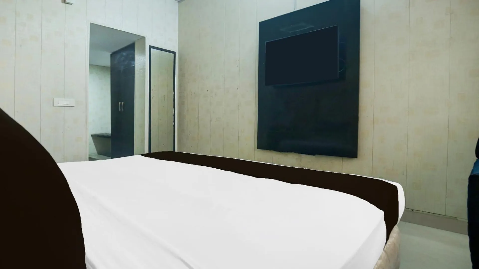 Hotel O Ek Noor Residency Mohali