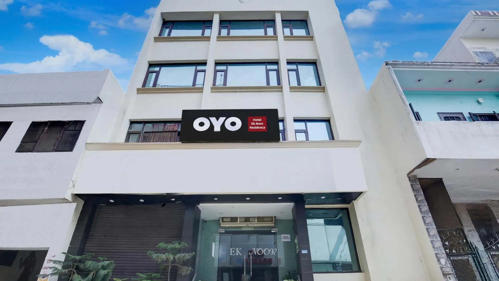 Hotel O Ek Noor Residency Mohali 3*,
